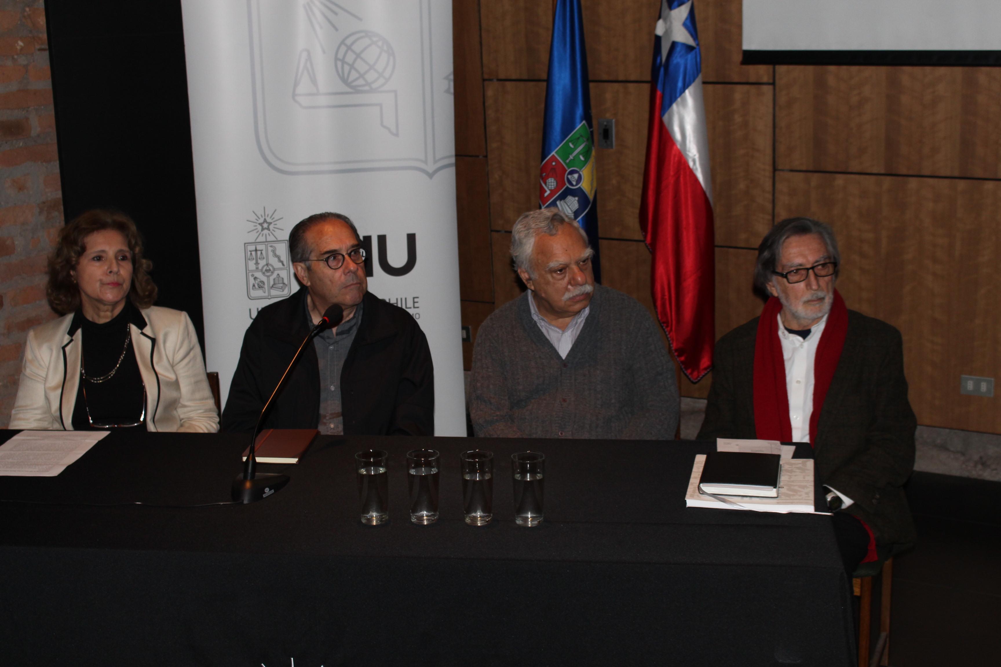 De izquierda a derecha: María Isabel Pavez, Emilio Sessa, Alberto Gurovich y Alfonso Raposo.