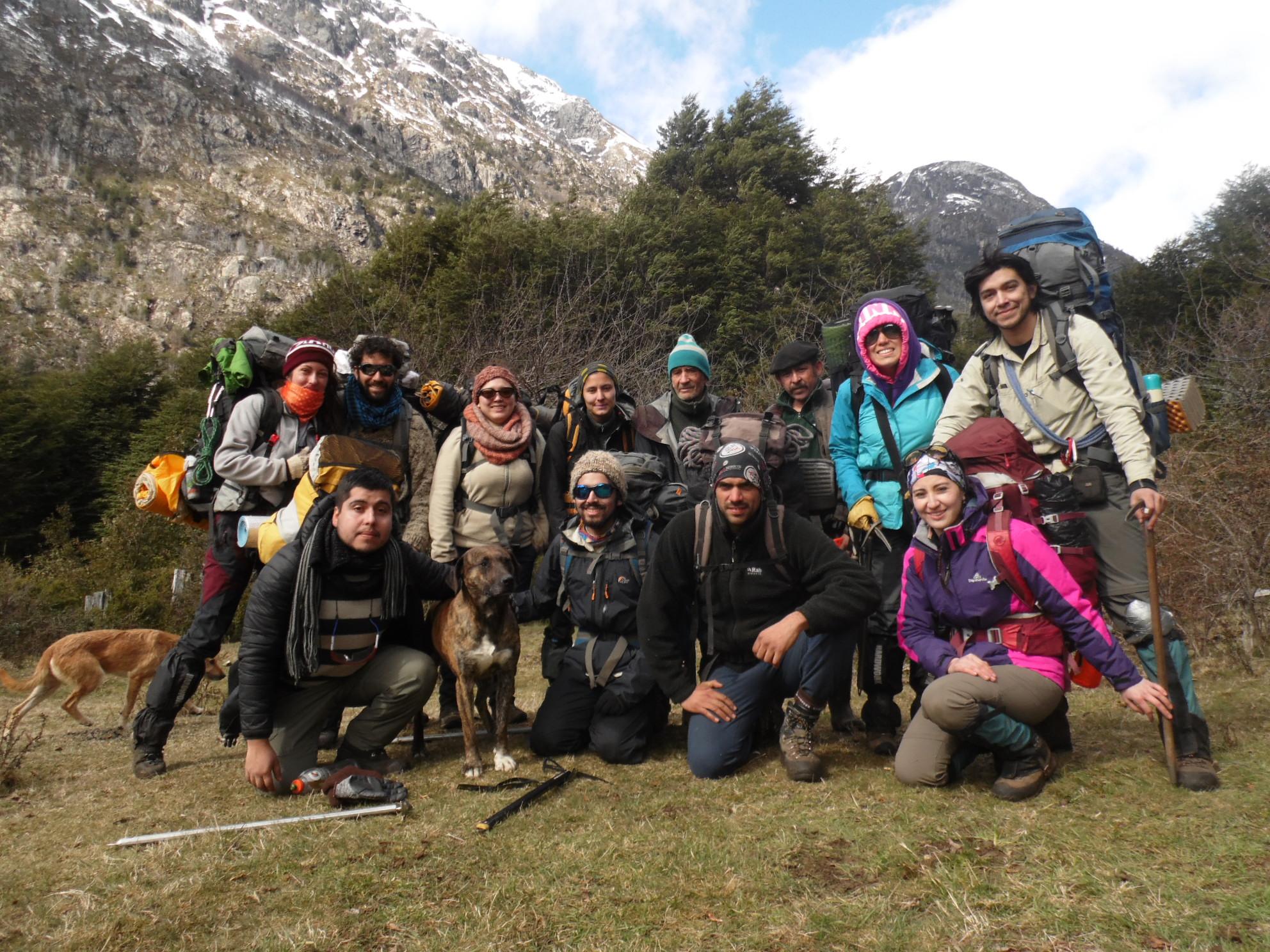El 11 de septiembre el grupo de estudiantes partió en una expedición al Pico Moro.