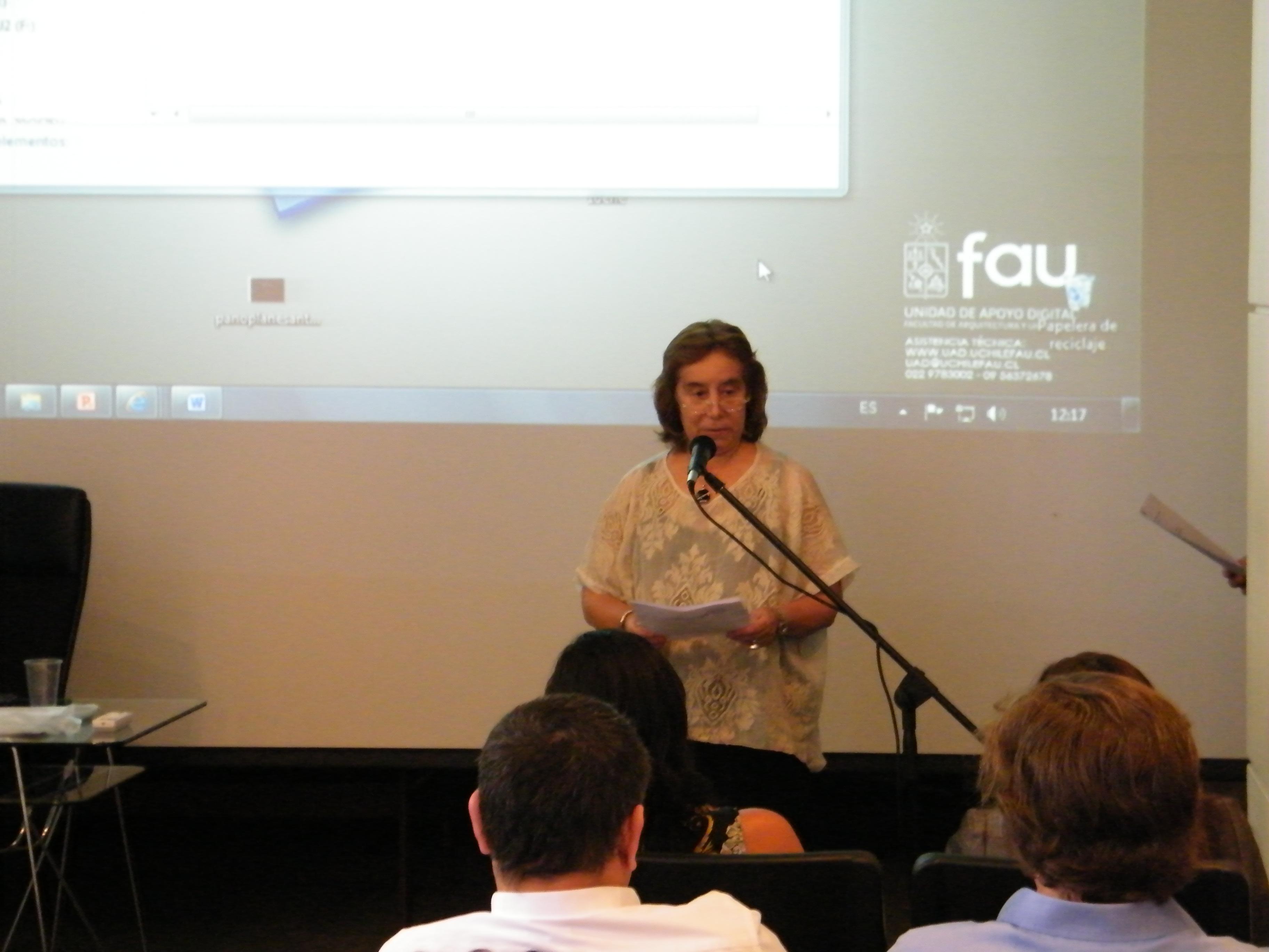 La Decana Marcela Pizzi abrió la presentación destacando la incorporación de estas tecnologías para facilitar la labor académica e investigativa.