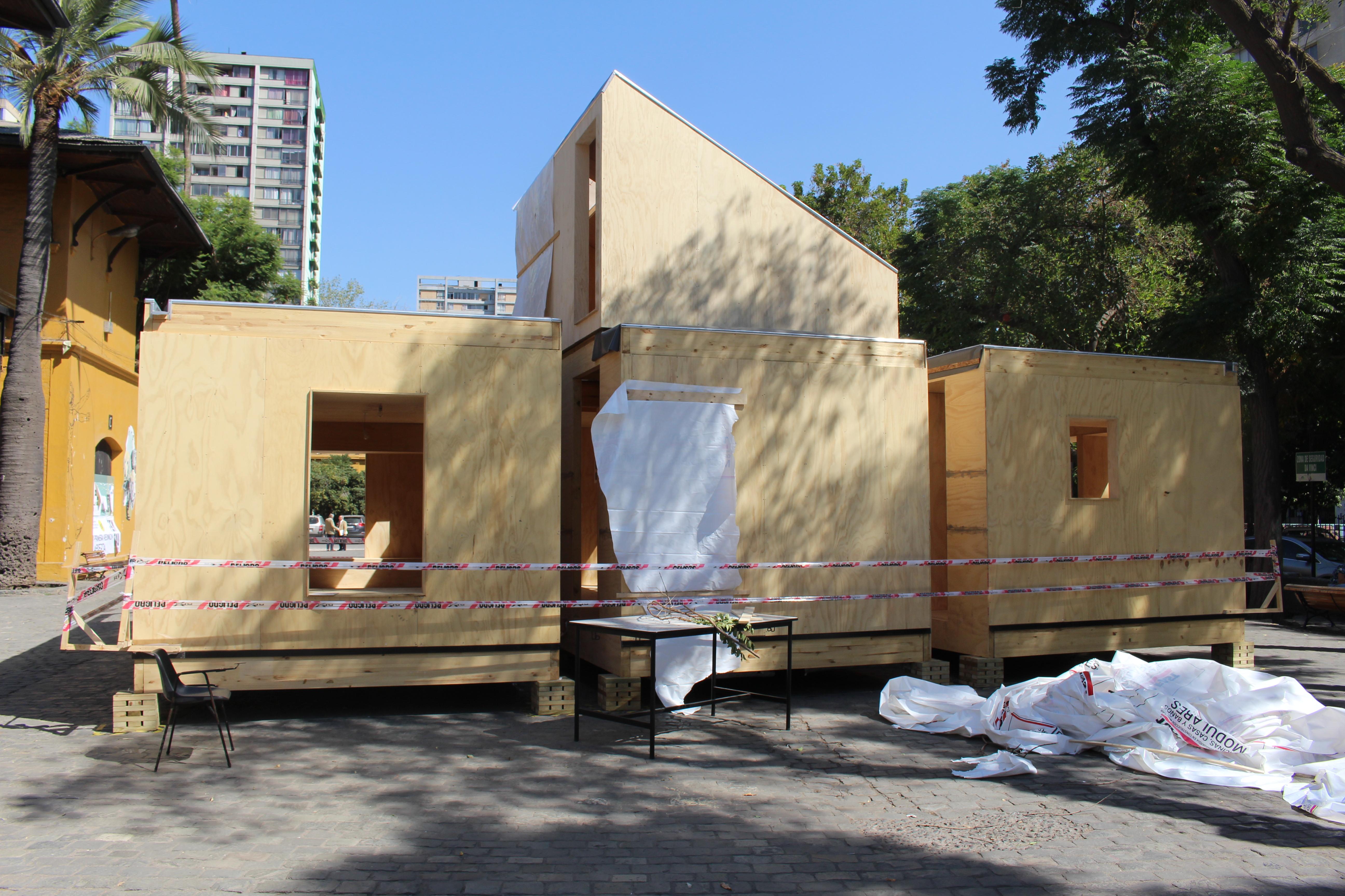 El equipo trabajará en las terminaciones y detalles antes de llevar la casa a la Villa Solar en el Parque O'Higgins.