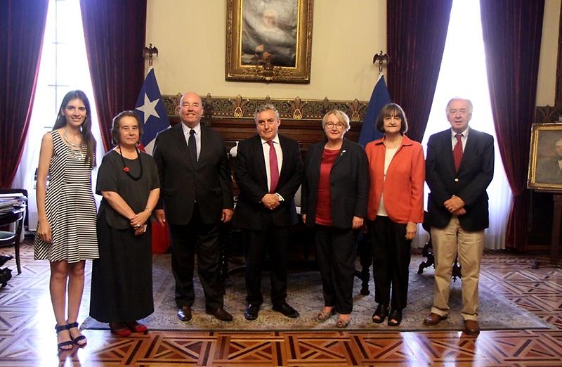 Potenciar los convenios de cooperación entre las universidades del estado de Baden-Württemberg y la U. de Chile fue uno de los principales objetivos de la visita