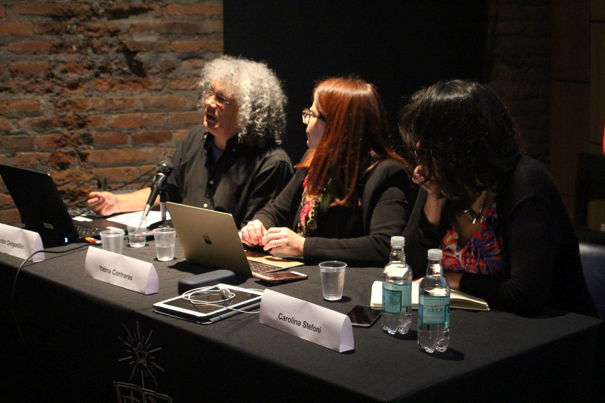 La primera mesa incluyó a Víctor Delgadillo, académico de la Universidad Autónoma de la Ciudad de México, Carolina Stefoni, Carolina Stefoni, de la Universidad Alberto Hurtado y Yasna Contreras.