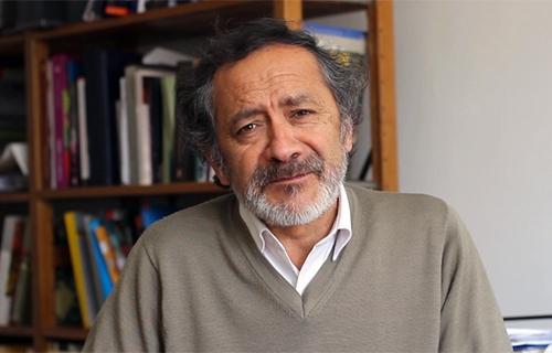 El Director del INVI, académico Ricardo Tapia, editor de la revista durante 11 años, fue un actor clave en el logro obtenido por la publicación.