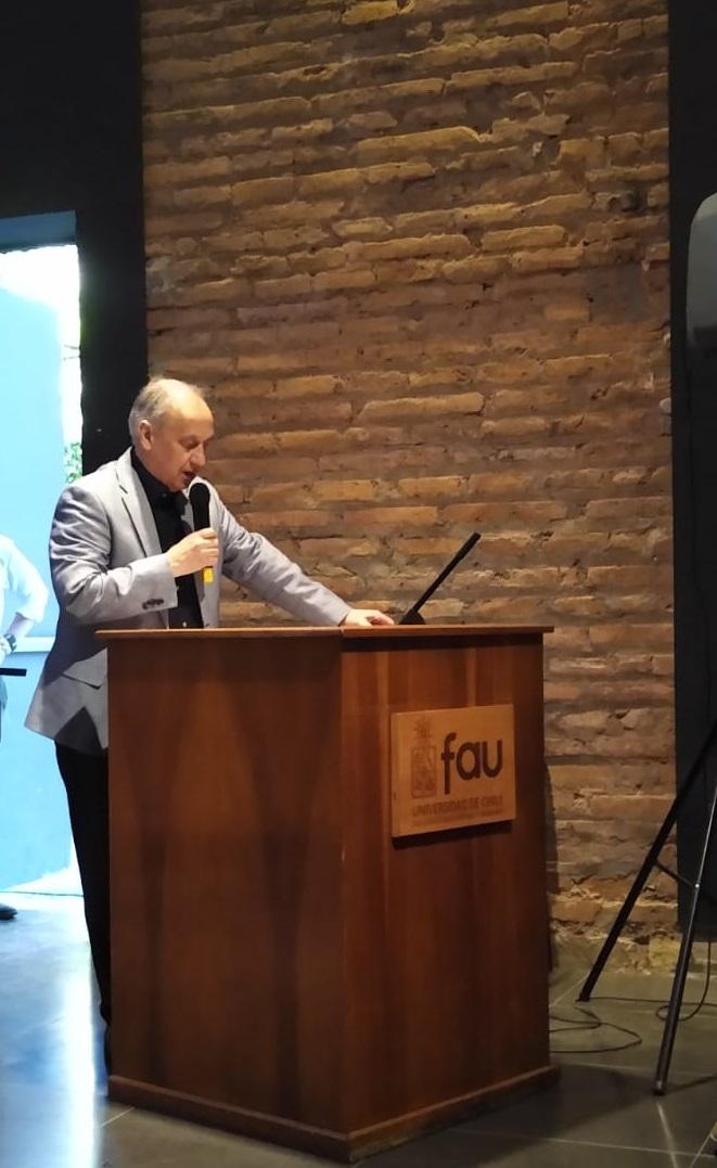 El evento fue inaugurado por el Decano de Fau, Prof. Mauel Amaya, quien dio a conocer la iniciativa como un ciclo de encuentros en el marco del Nuevo Pacto Social impulsado por la U.Chile y la Fau.