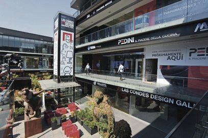 Las Condes Design, ubicada en la comuna de Las Condes, es una empresa que gestiona una galería para la exhibición, venta y marketing de destacadas tiendas relacionadas con la arquitectura