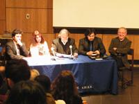 Los panelistas presentaron sus respectivas opiniones sobre la Revista Chilena de Diseño N°2