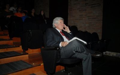 Participaron ex alumnos de la FAU de las carreras de Diseño y Arquitectura. Participaron ex alumnos de la FAU de las carreras de Diseño y Arquitectura.