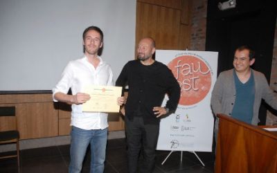 Participaron ex alumnos de la FAU de las carreras de Diseño y Arquitectura. Participaron ex alumnos de la FAU de las carreras de Diseño y Arquitectura.