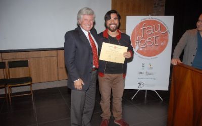 Participaron ex alumnos de la FAU de las carreras de Diseño y Arquitectura. Participaron ex alumnos de la FAU de las carreras de Diseño y Arquitectura.