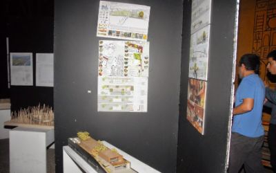 Participaron ex alumnos de la FAU de las carreras de Diseño y Arquitectura. Participaron ex alumnos de la FAU de las carreras de Diseño y Arquitectura.