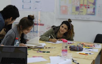 Workshop ¿¿Cómo la ciudad provee de arquitectura a los migrantes?¿.