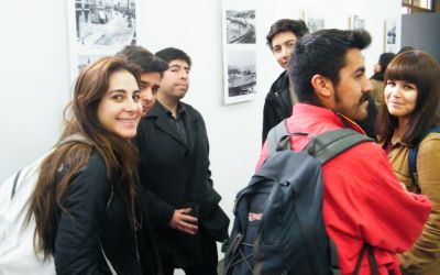 El workshop se extendió por diez días, durante los cuales un total de 54 jóvenes trabajaron largas jornadas en torno a Valparaíso como caso de estudio